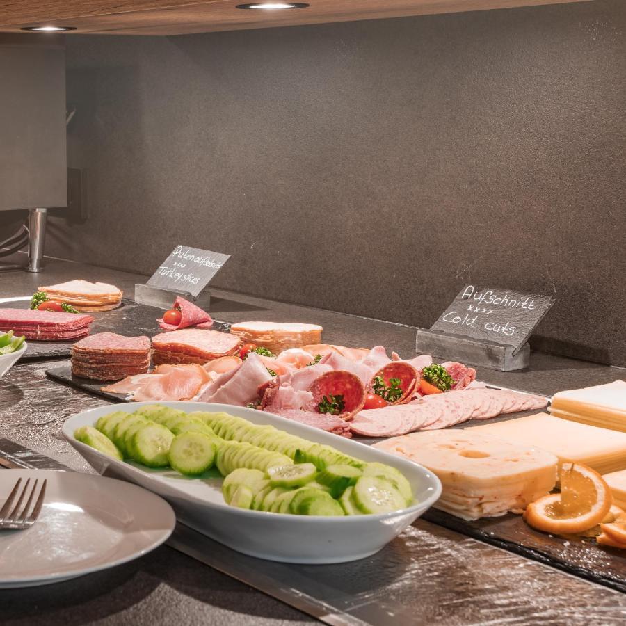 Hotel-Restaurant Barbarossahof 카이저슬라우테른 외부 사진