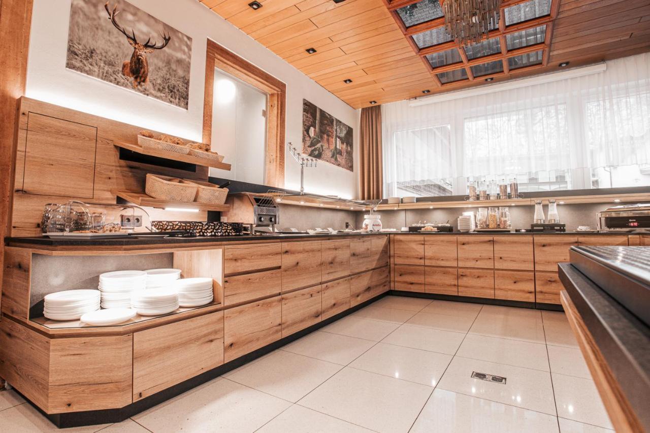 Hotel-Restaurant Barbarossahof 카이저슬라우테른 외부 사진